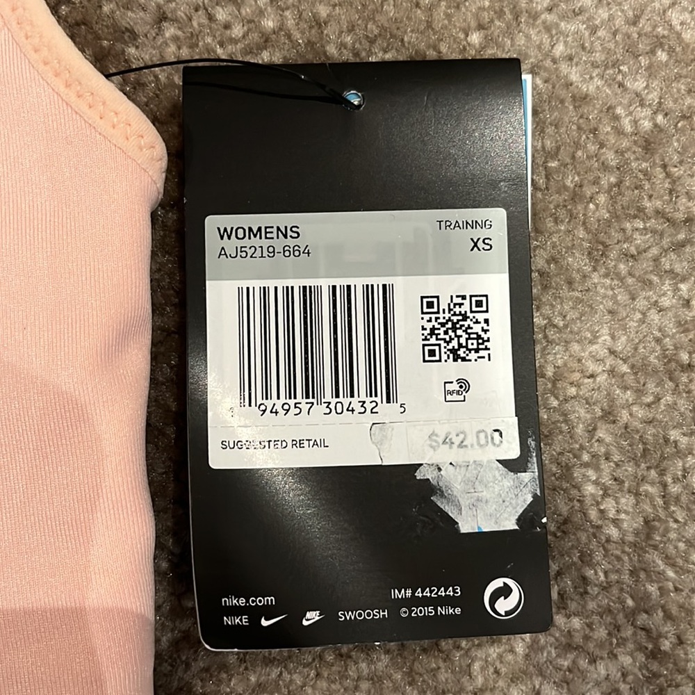 Brand new Nike sports bra - Picture 2 of 4